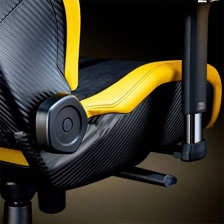 صندلی گیمینگ ریزر Razer Enki Pro طرح Koenigsegg Edition