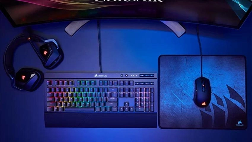 کیبورد گیمینگ کورسیر Corsair K68 RGB - سوئیچ قرمز