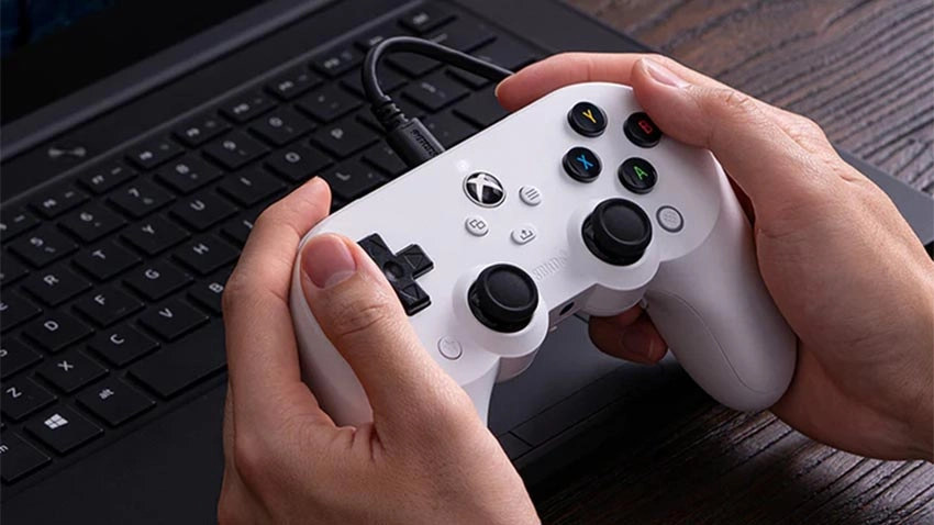 دسته بازی ایت بیت دو 8BitDo Pro 2 برای XBOX - سفید