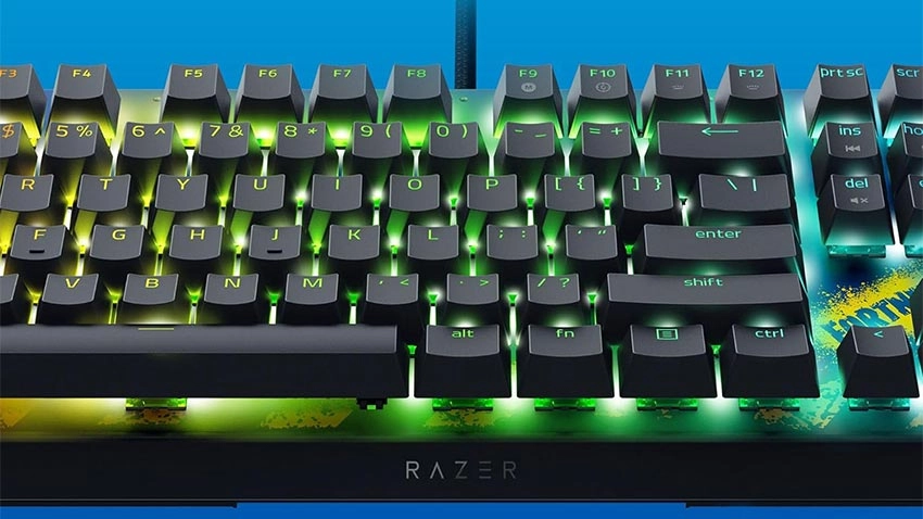 کیبورد گیمینگ ریزر Razer BlackWidow V4 X Fortnite Edition - سوئیچ زرد