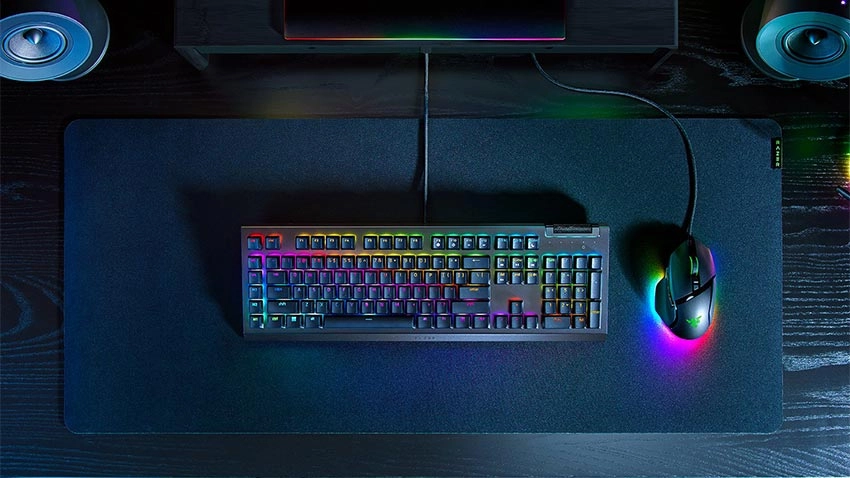 کیبورد گیمینگ ریزر Razer BlackWidow V4 X - سوئیچ زرد