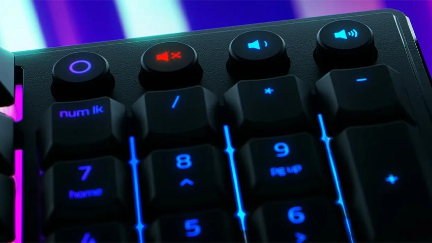 کیبورد گیمینگ ریزر Razer Ornata V3