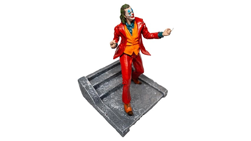 اکشن فیگور جوکر در حال رقص Joker dancing
