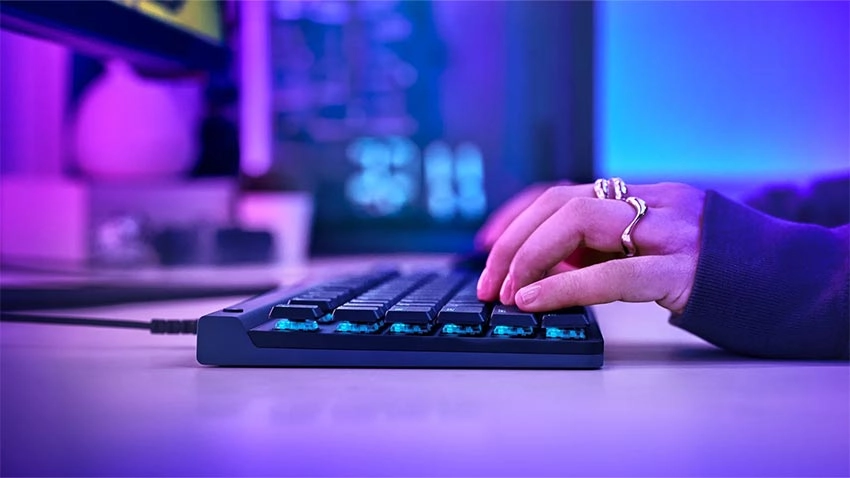 کیبورد گیمینگ لاجیتک Logitech G515 TKL - سوییچ قهوه ای